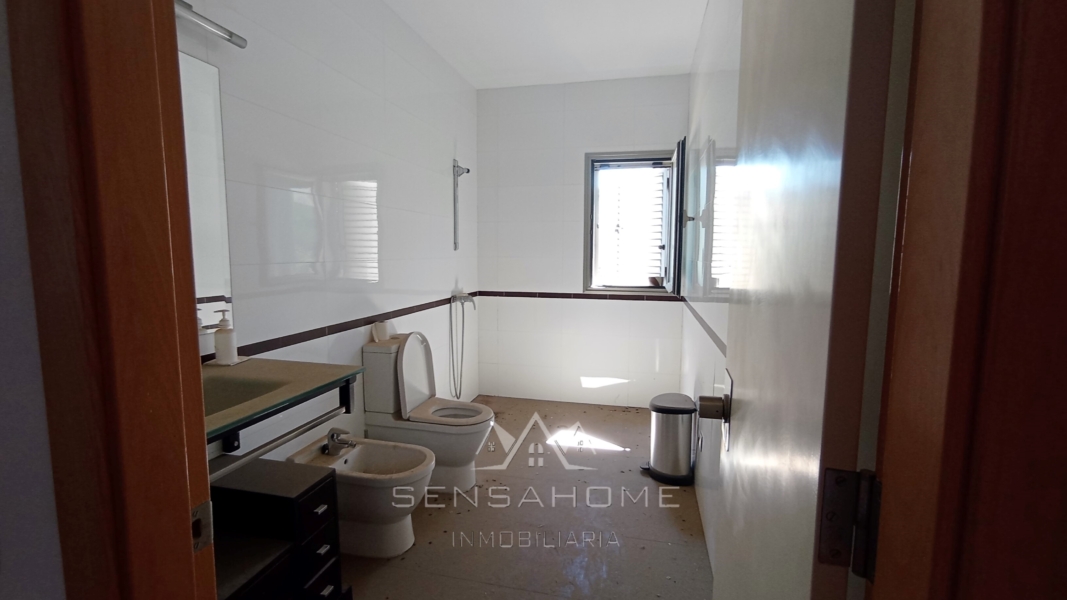 Baño, Calle Salor, Sensahome