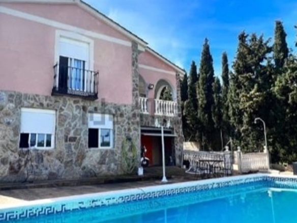 fachada piscina chalet colmenar de oreja, sensahome