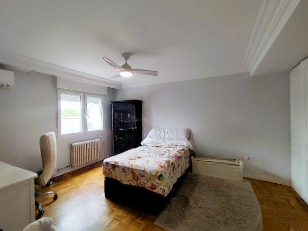 Dormitorio calle infantas sensahome inmobiliaria