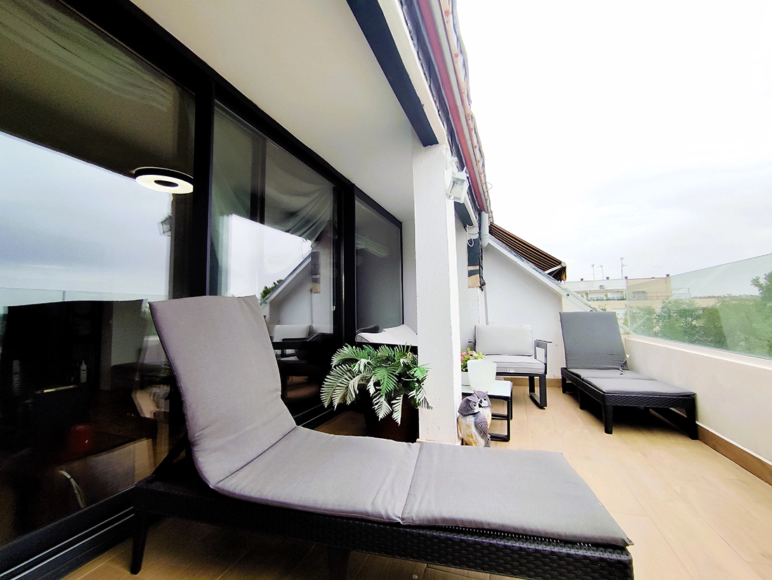 terraza calle infantas sensahome inmobiliaria