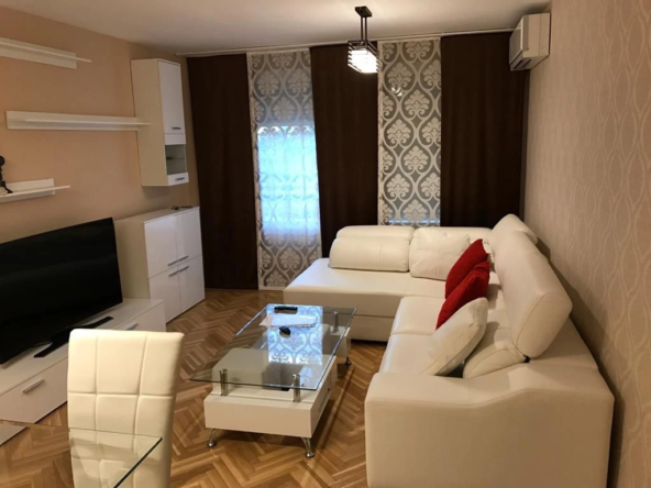 salon piso en alquiller sensahome