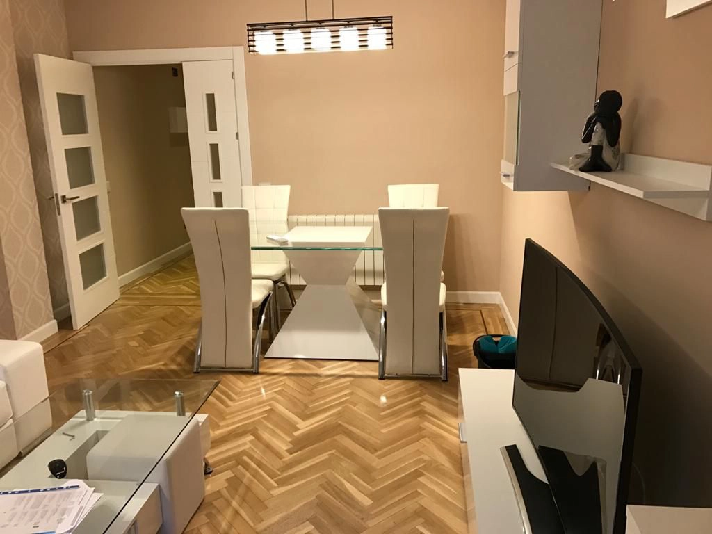 habitacion salon piso en alquiller sensahome